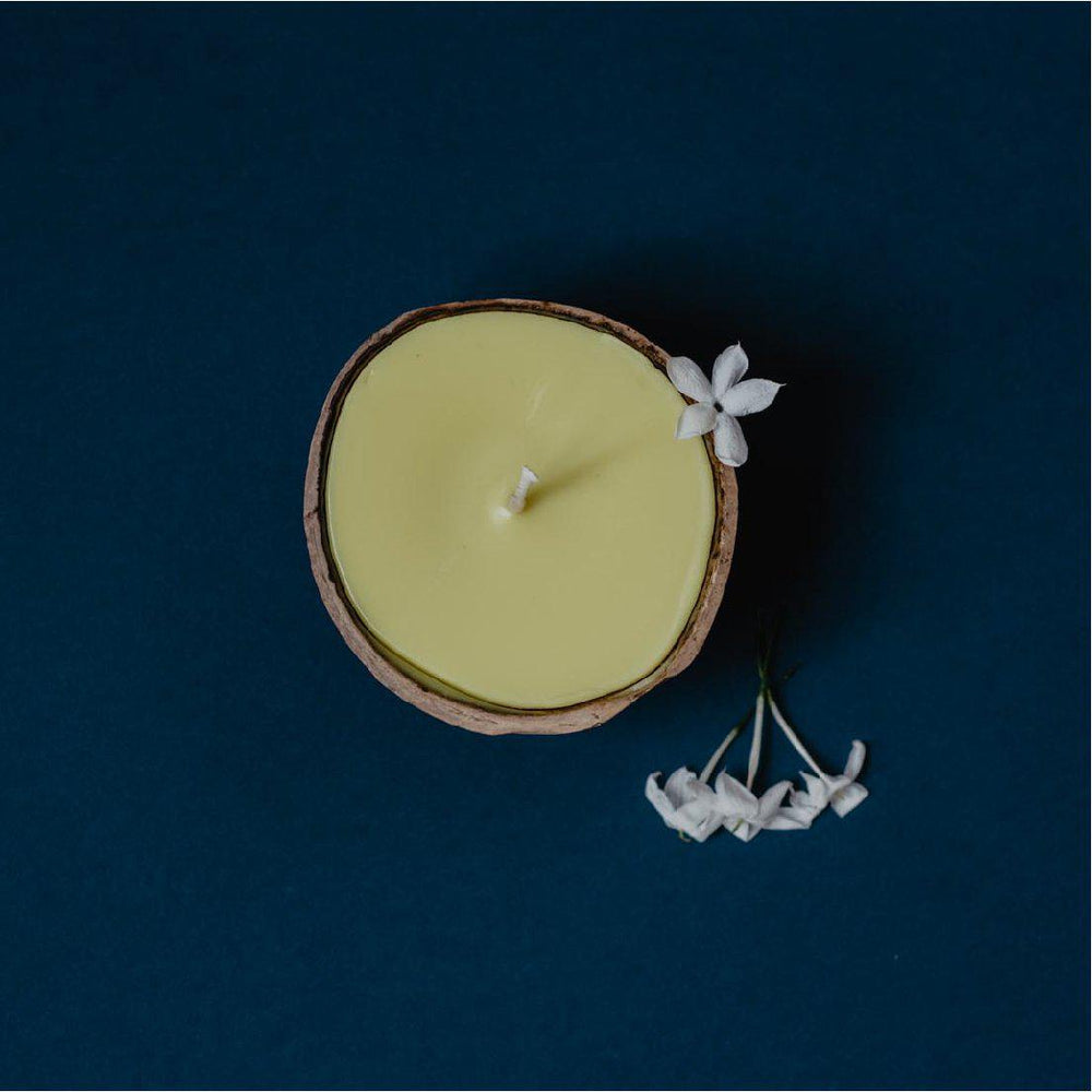 honeysuckle and jasmine candle